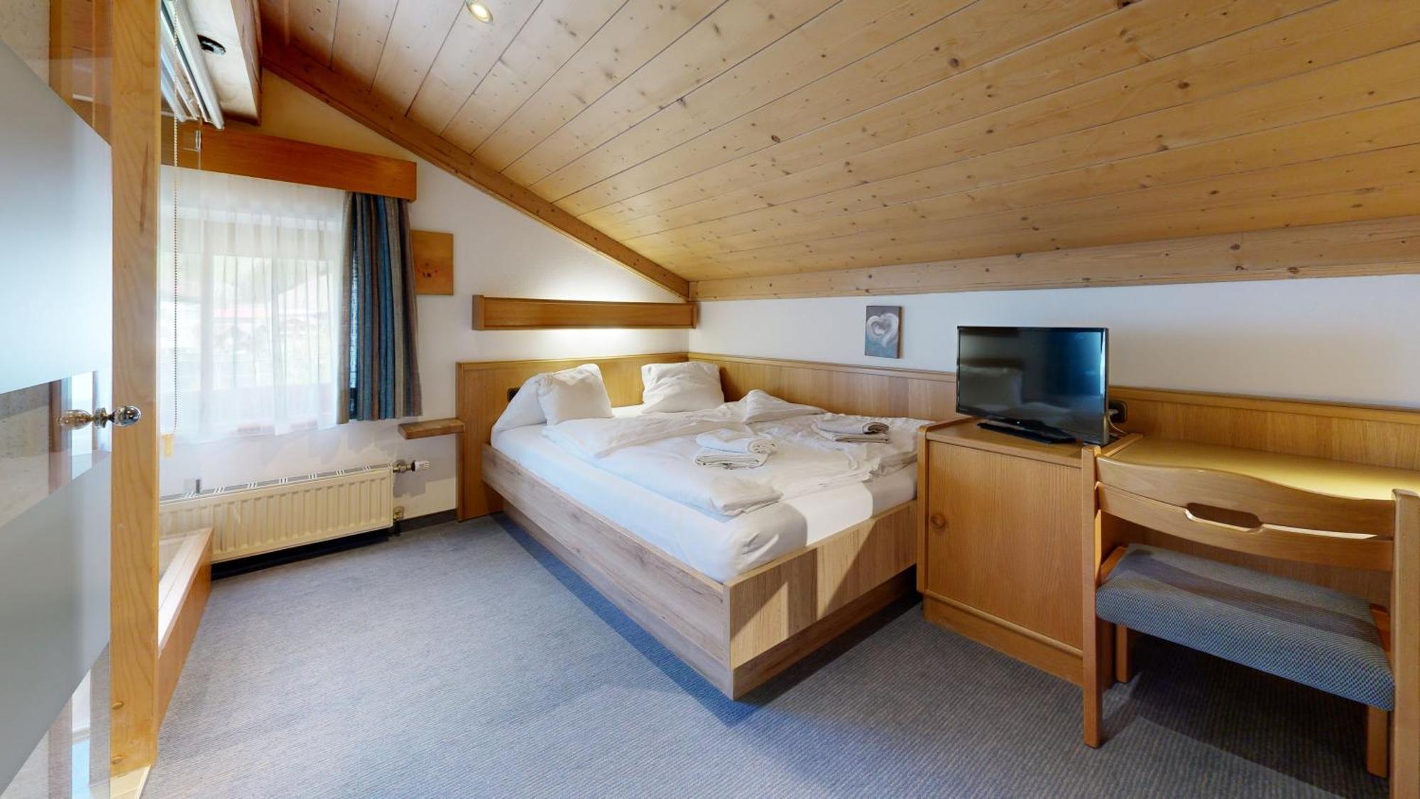 Brixana Hotel Бриксен-им-Тале Екстериор снимка
